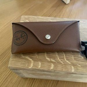 Black Ray Bans with Case